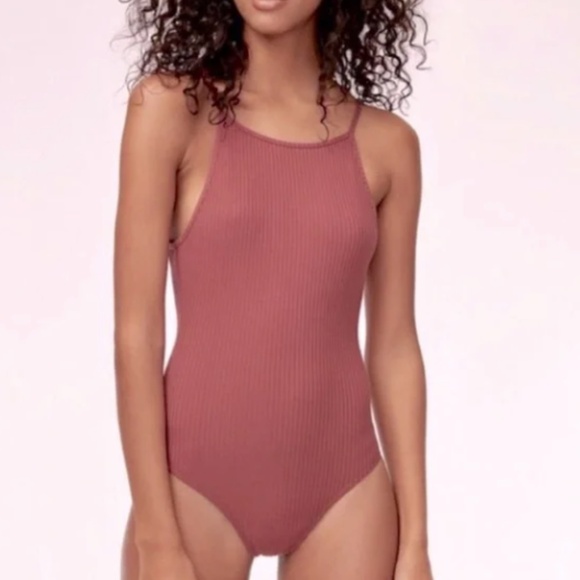 Aritzia Wilfred Annecy Bodysuit Contour Textured (Small- burgundy/ Maroon) - Picture 1 of 6
